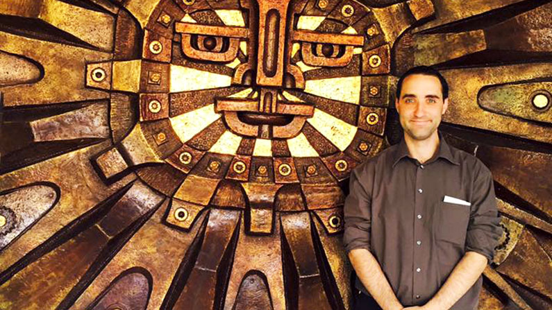 Joven Toma su Último Juramento como Hermano Maryknoll